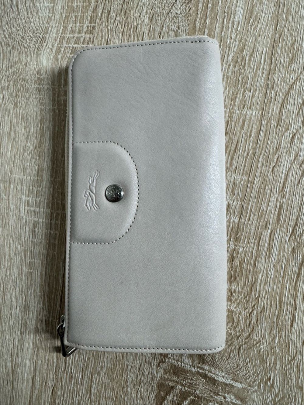 Longchamp Le Pliage Cuir Long Leather Wallet in Agrile